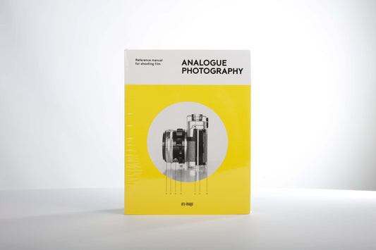 Front cover of the book "Analogue Photography: Reference manual for shooting film"