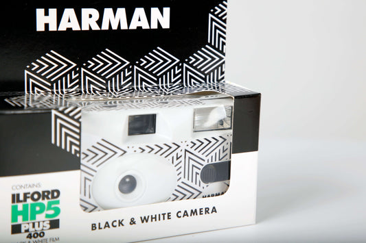 Ilford HP5 Plus B&W Single-Use Film Camera package featuring stylish design and 27 exposures.