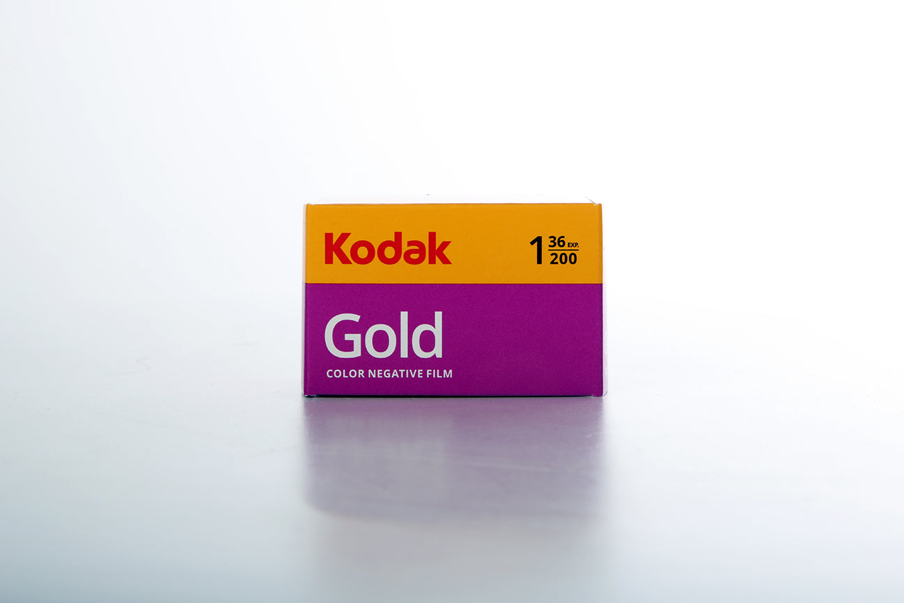 Kodak Gold 200 Color Negative Film (35mm, 36 Exposures)