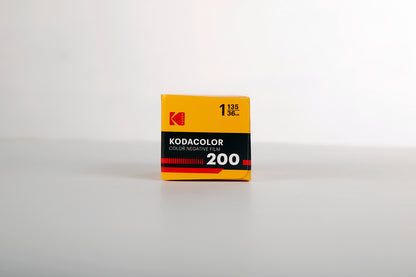 Kodak Kodacolor 200 Color Negative Film (35mm, 36 Exposures)