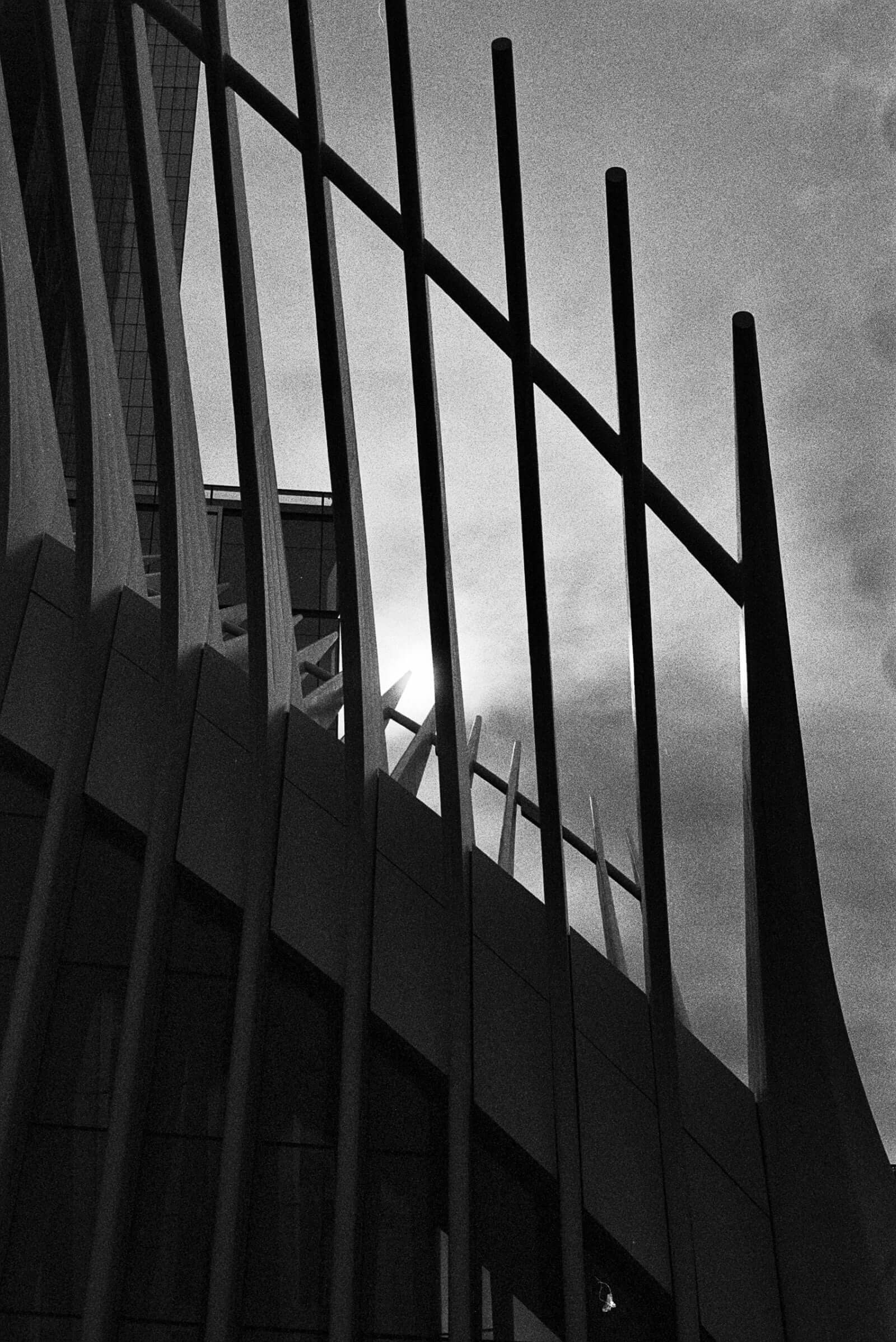 Kodak Tri-X 400 Single-Use Camera (27 Exposures) capturing modern architecture in black and white monochrome.