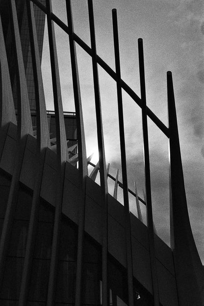 Kodak Tri-X 400 Single-Use Camera (27 Exposures) capturing modern architecture in black and white monochrome.